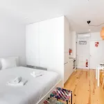 Daire Flux Art W/ Ac & Balcony By Lovelystay Porto