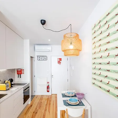 Flux Art W/ Ac & Balcony By Lovelystay Apartamento