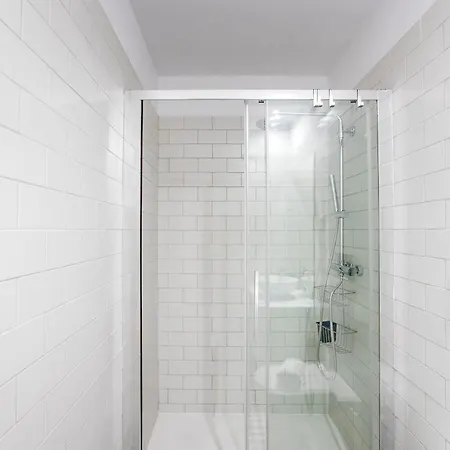 Flux Art W/ Ac & Balcony By Lovelystay Apartamento Oporto